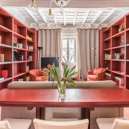 Navona Charme Lägenhet